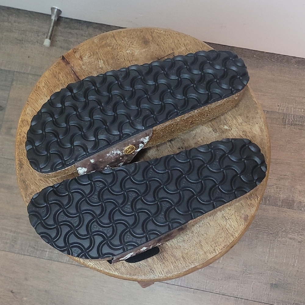 Birkenstock Women's Gray Velour Sandals - Picture 3 of 3